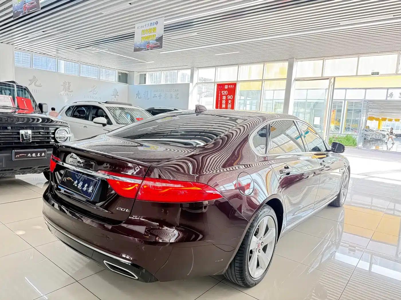 2020 Jaguar XFL 2.0T P200 2WD Elite Edition — миниатюра 6