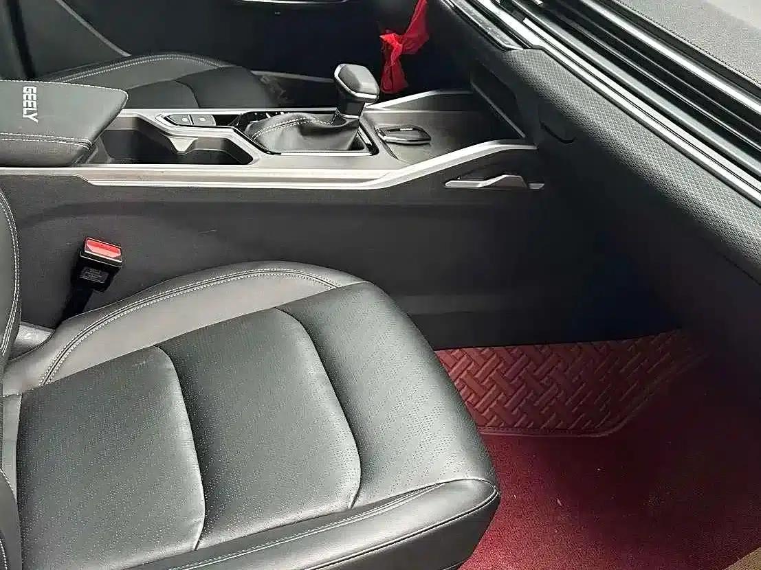Geely Emgrand 2022 4th Generation 1.5L CVT Elite — миниатюра 6