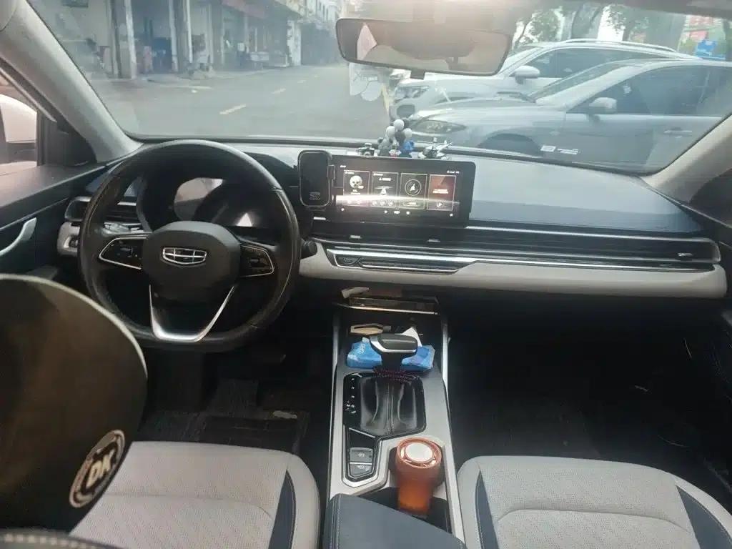 Geely Emgrand 2022 4th Generation 1.5L CVT Premium — миниатюра 13