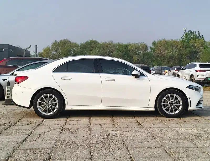Mercedes-Benz A-Class 2020 Facelift A 200 L Sport Sedan Dynamic Edition — миниатюра 7