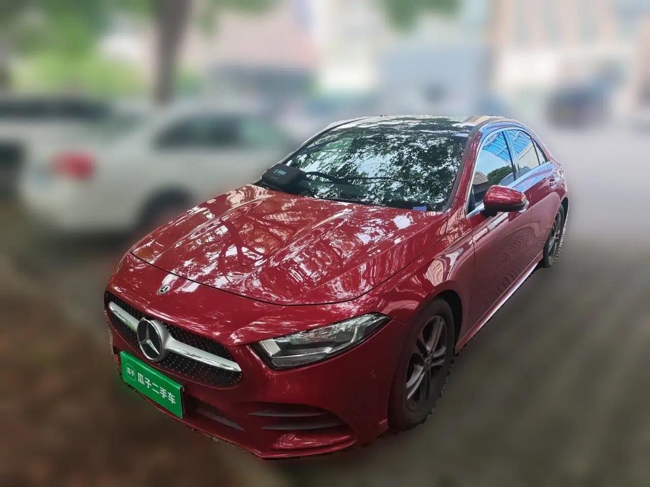 Mercedes-Benz A-Class 2020 Restyled A 180 L Sport Sedan — миниатюра 1