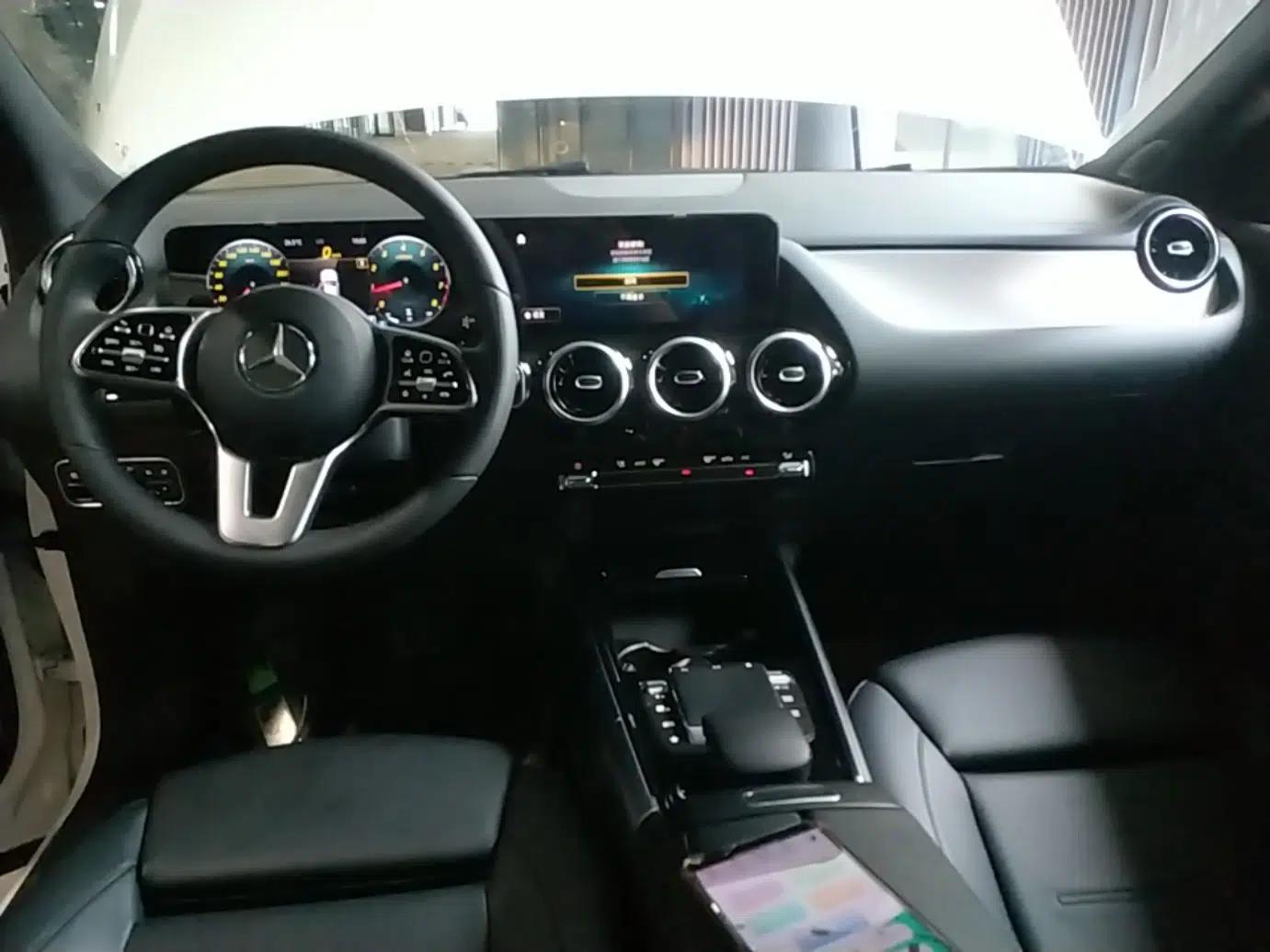 Mercedes-Benz GLA 2020 GLA 180 — миниатюра 12