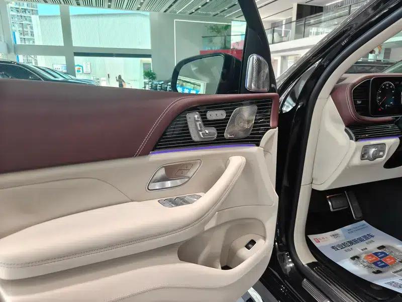 Mercedes-Benz GLS 2023 3.0L Automatic 4WD 7-Seater (Parallel Import) — миниатюра 26