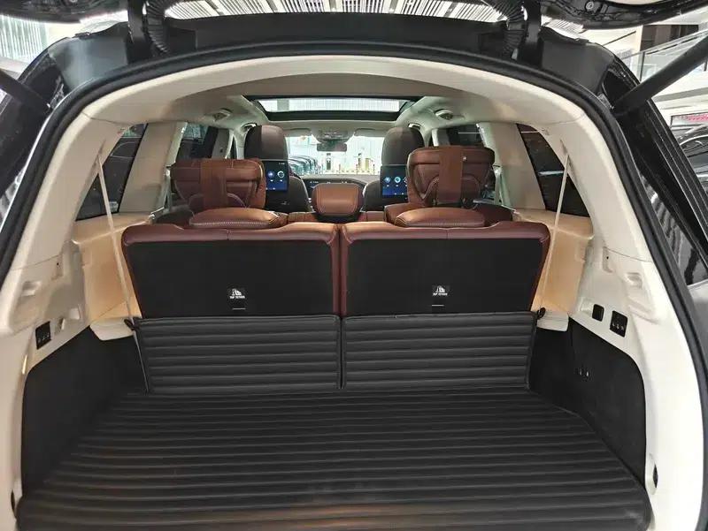 Mercedes-Benz GLS 2023 3.0L Automatic 4WD 7-Seater (Parallel Import) — миниатюра 27