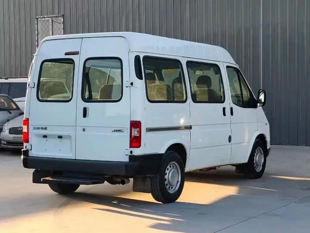 Teshun 2021 2.8T Space King Standard Short Wheelbase Mid-High Roof 6-Seater Diesel National VI JX493 — миниатюра 5