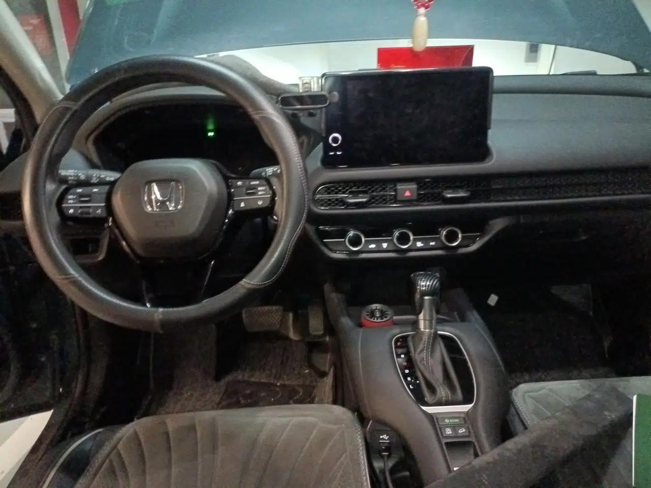Honda ZR-V 2023 1.5T CVT Tech Edition — миниатюра 9