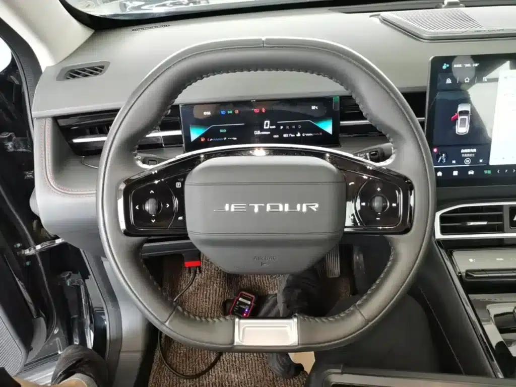 Jetour Dasheng 2025 1.5T DCT Luxury Edition — миниатюра 11