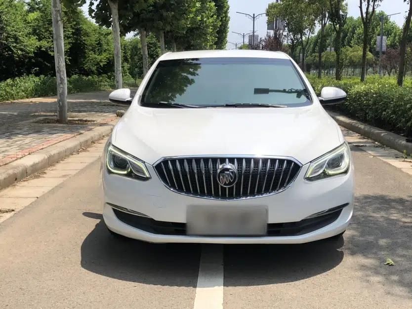 Buick GT 2017 15N Automatic Entry-Level Trim — миниатюра 4
