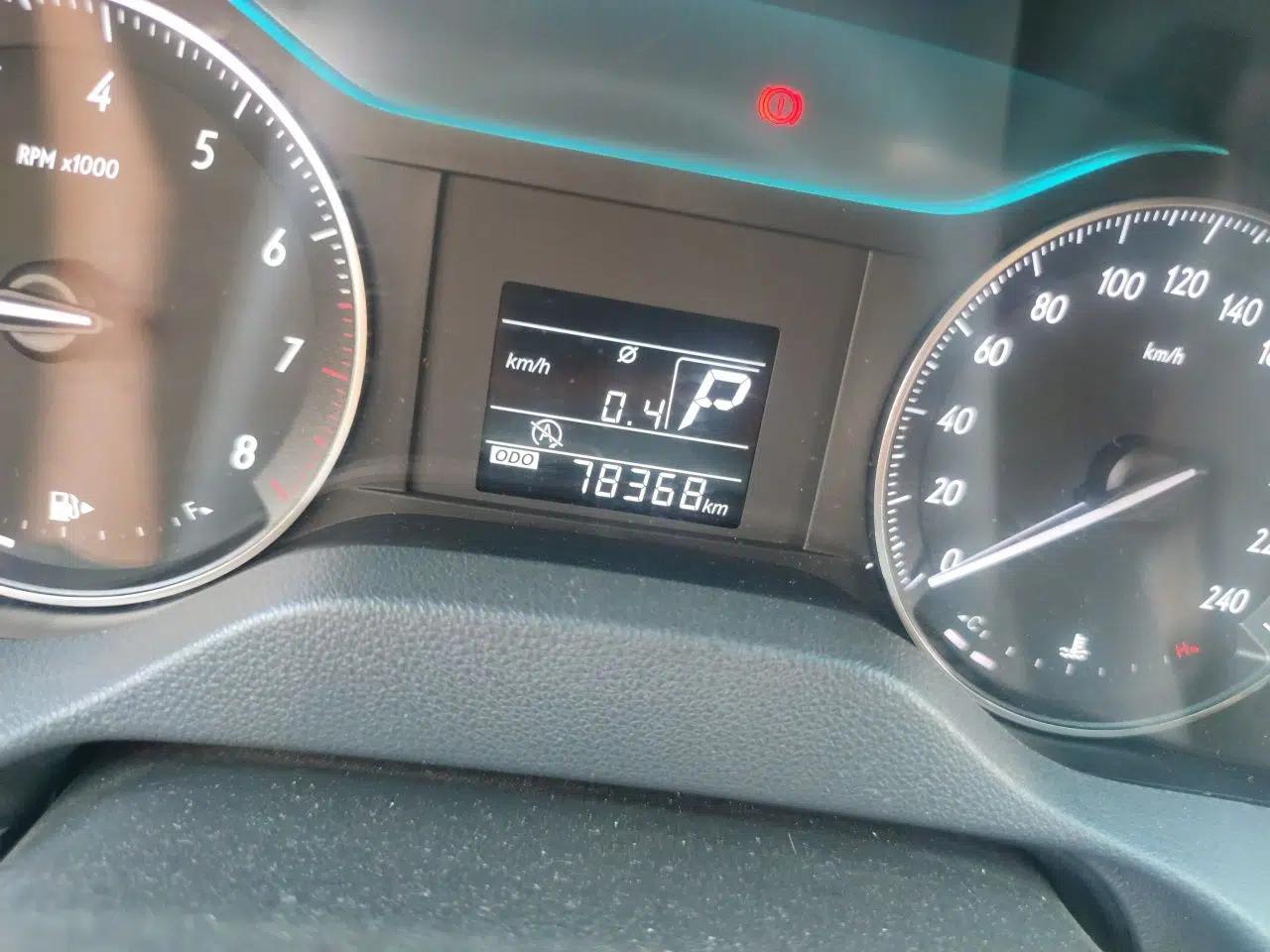 Buick GT 2017 15N Automatic Entry-Level Trim — миниатюра 9