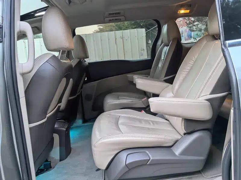 Buick GL8 2011 3.0L GT Luxury Business Edition — миниатюра 18