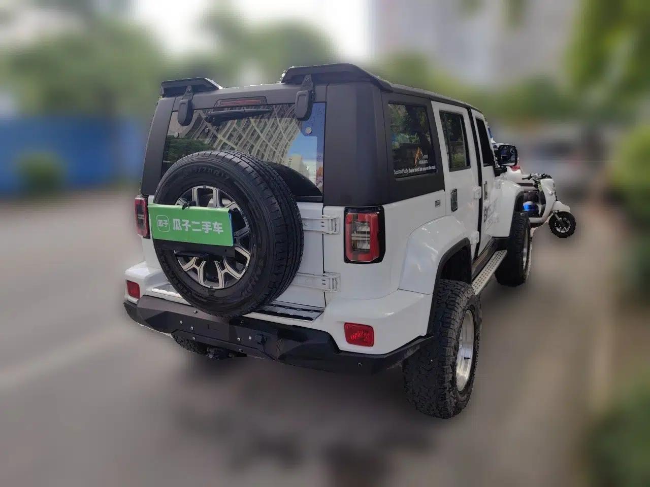 BAIC Off-Road BJ40 2020 2.0T Automatic Four-Wheel Drive Urban Hunter Edition Chivalrous Type — миниатюра 6