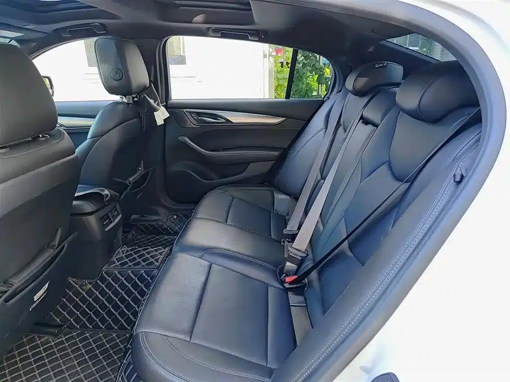 2024 Cadillac CT5 28T Luxury Pro — миниатюра 8