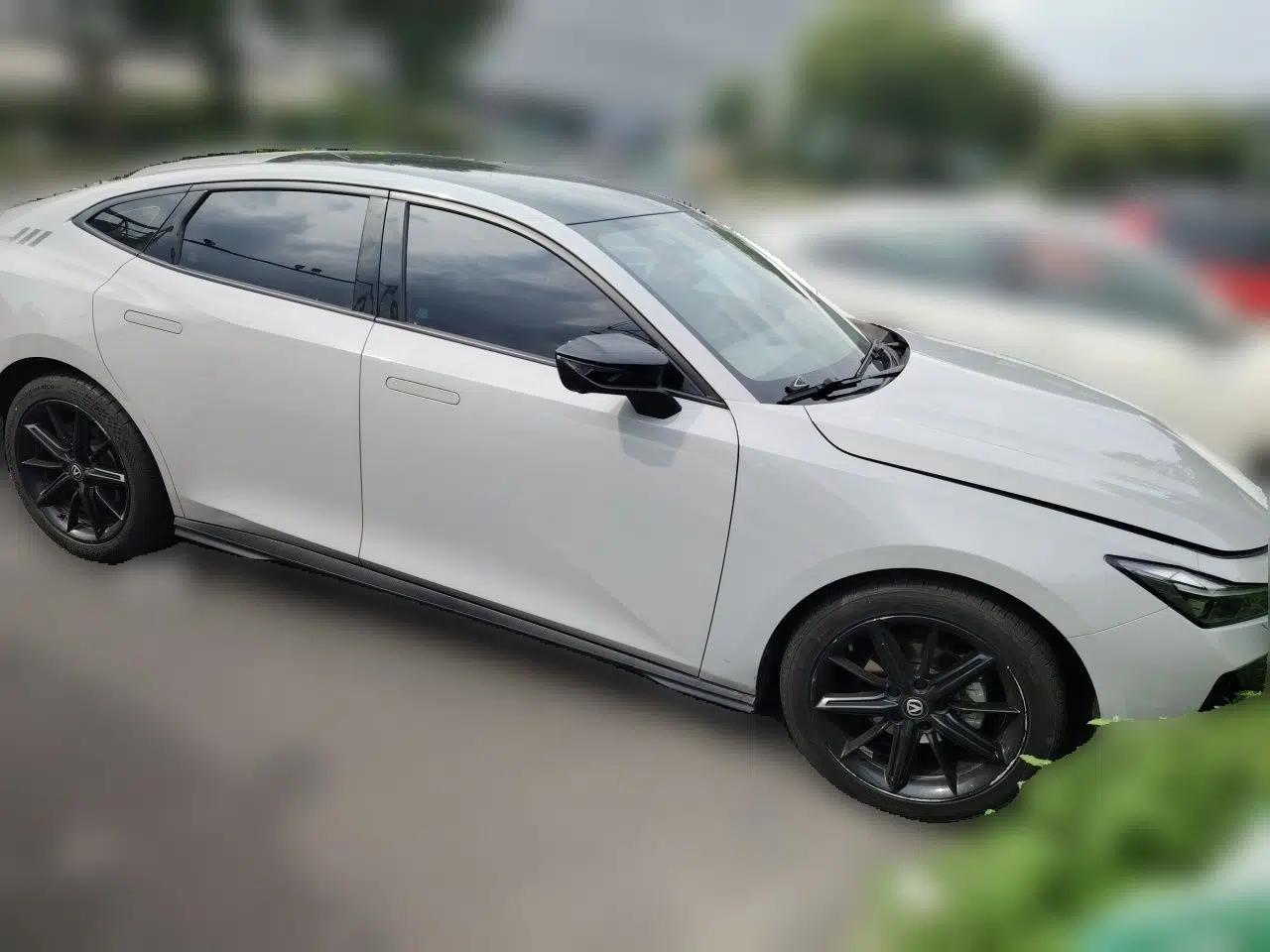 CHANGAN UNI-V 2022 1.5T Prestige Version — миниатюра 3