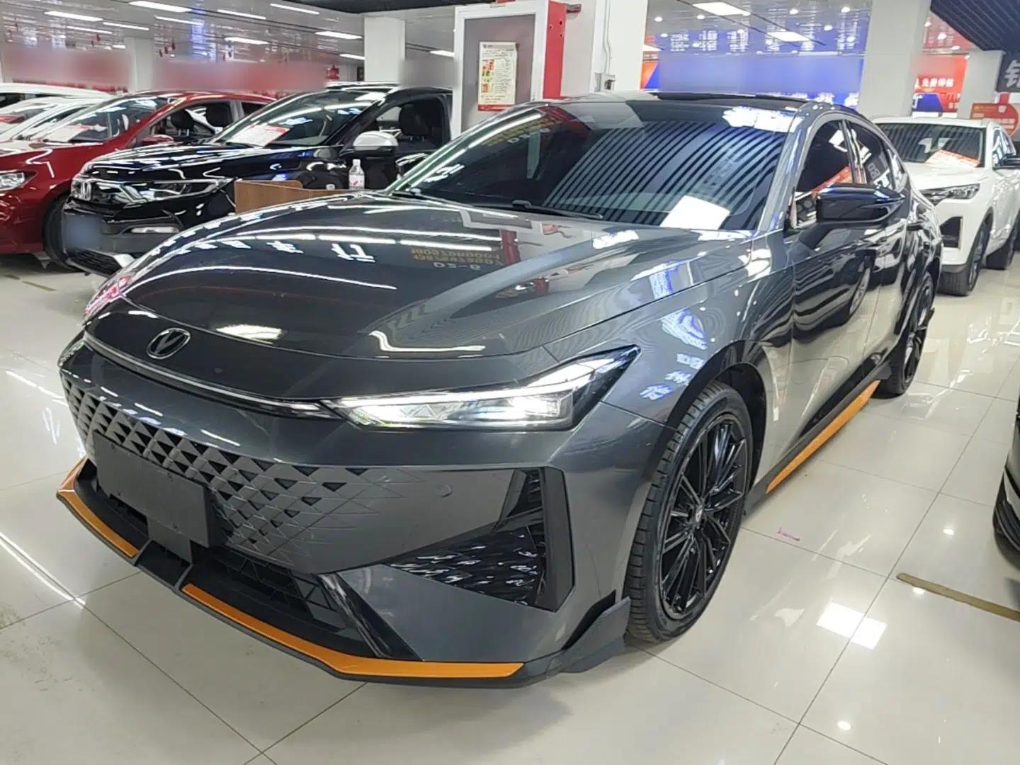 CHANGAN UNI-V 2024 1.5T Prestige Sport Edition — миниатюра 1
