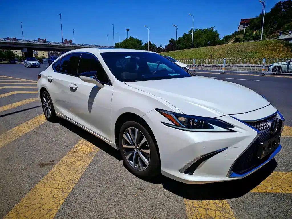 Lexus ES 2018 200 Premium Edition (China VI Emission Standard) — миниатюра 4
