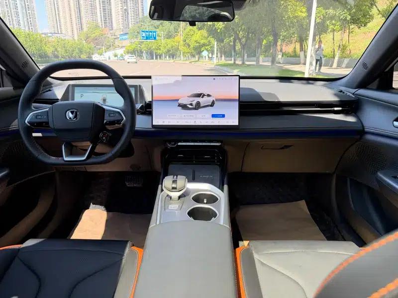 Changan UNI-V 2025 Model, Third Generation, 1.5T 500Bar Premium Edition — миниатюра 7