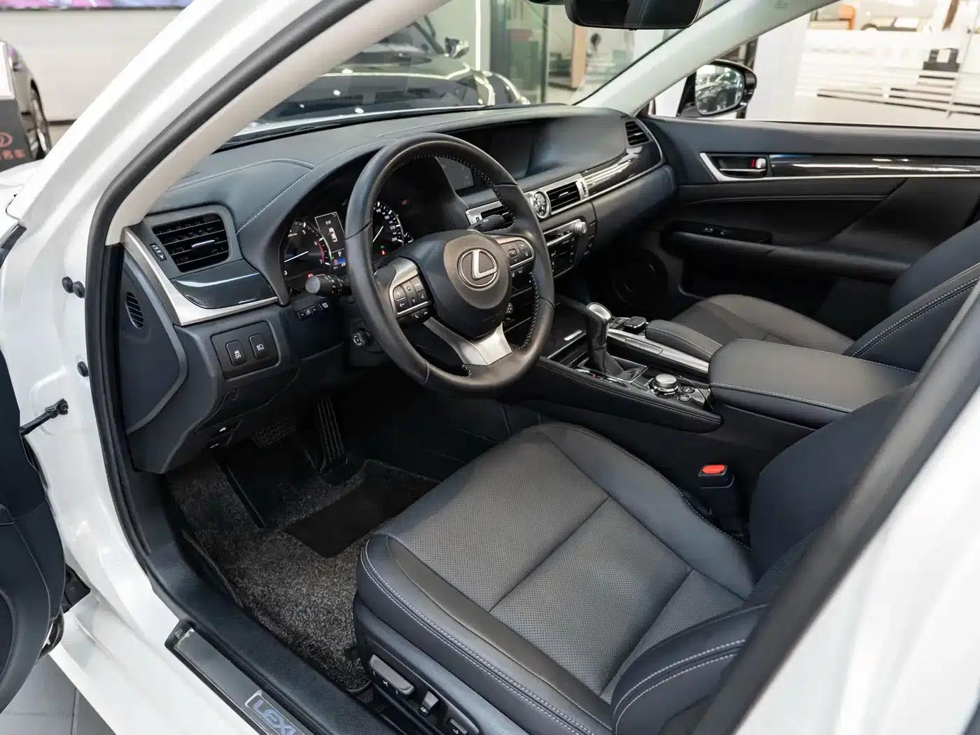 Lexus GS 2016 200t Leading Edition — миниатюра 9