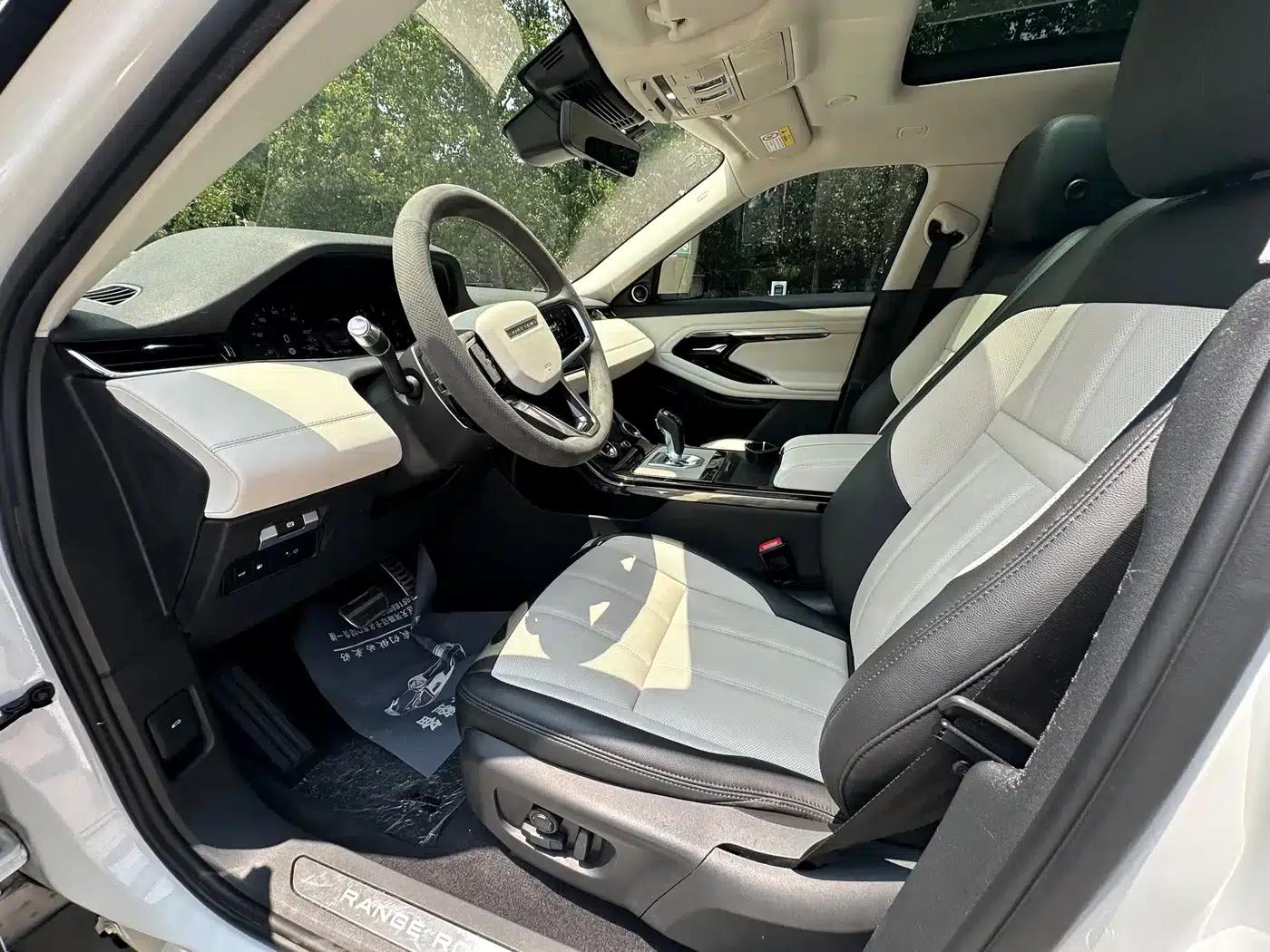 Range Rover Evoque PHEV 2021 Model P300e Luxury Edition — миниатюра 8