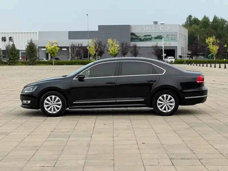 2014 Passat 1.8TSI DSG Premium Edition — миниатюра 4