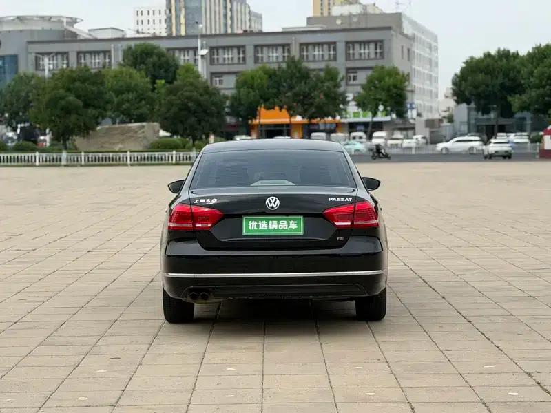 2014 Passat 1.8TSI DSG Premium Edition — миниатюра 5