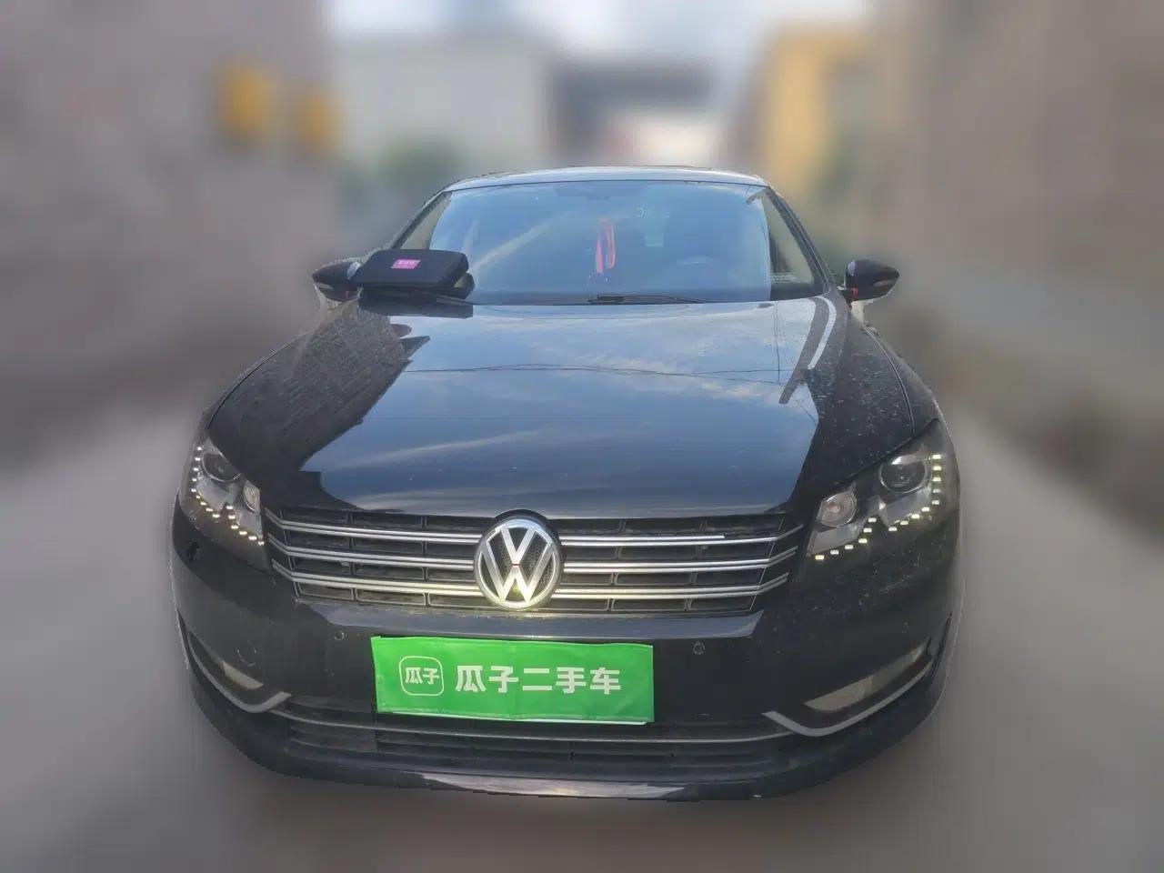 Volkswagen Passat 2011 2.0 TSI DSG Premium Edition — миниатюра 2