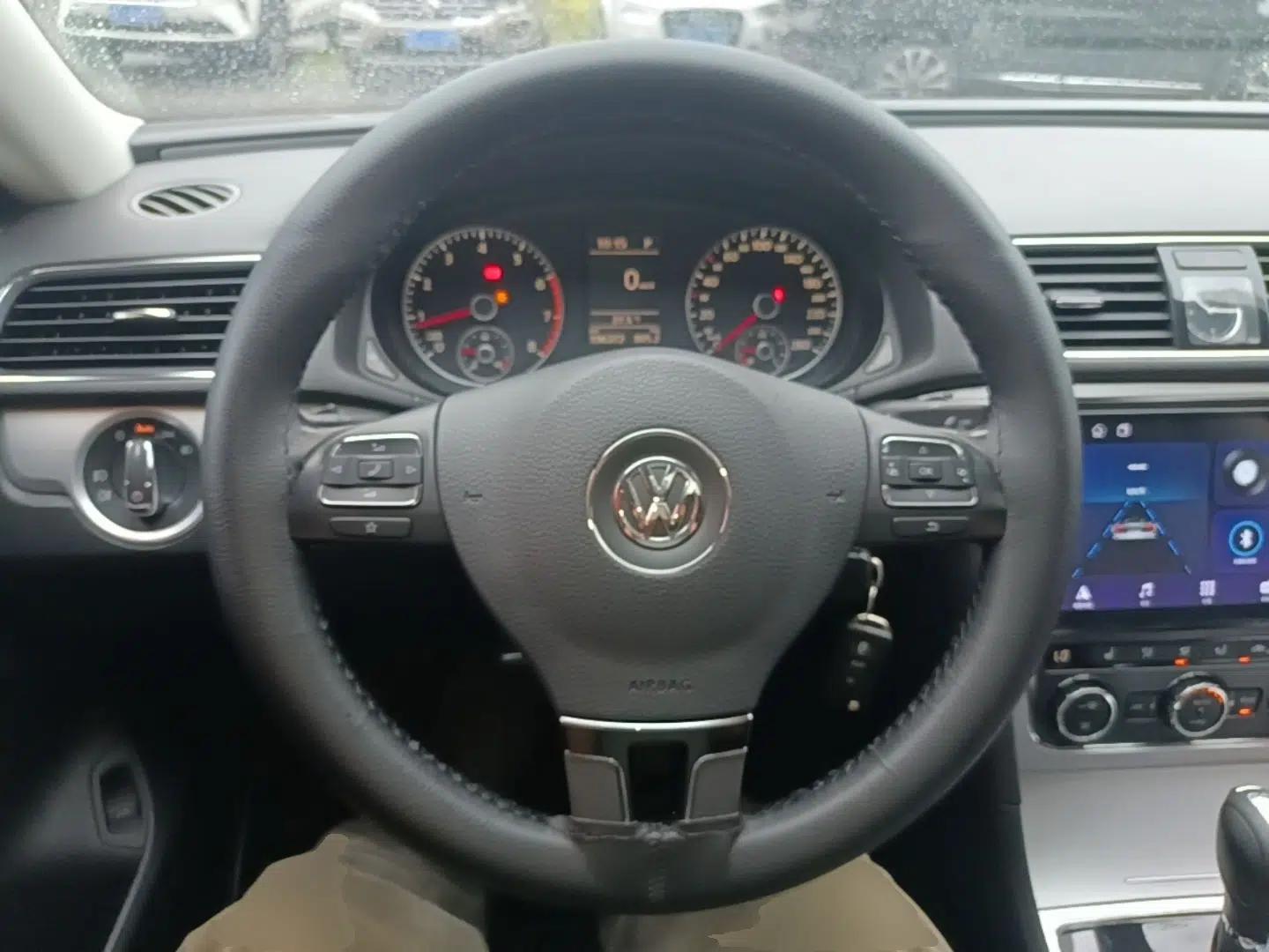 Volkswagen Passat 2015 1.8TSI DSG Prestige Edition — миниатюра 18