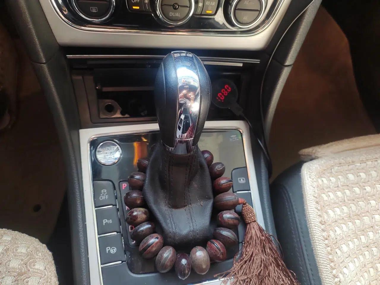 Volkswagen Passat 2011 2.0 TSI DSG Ultimate Edition — миниатюра 14