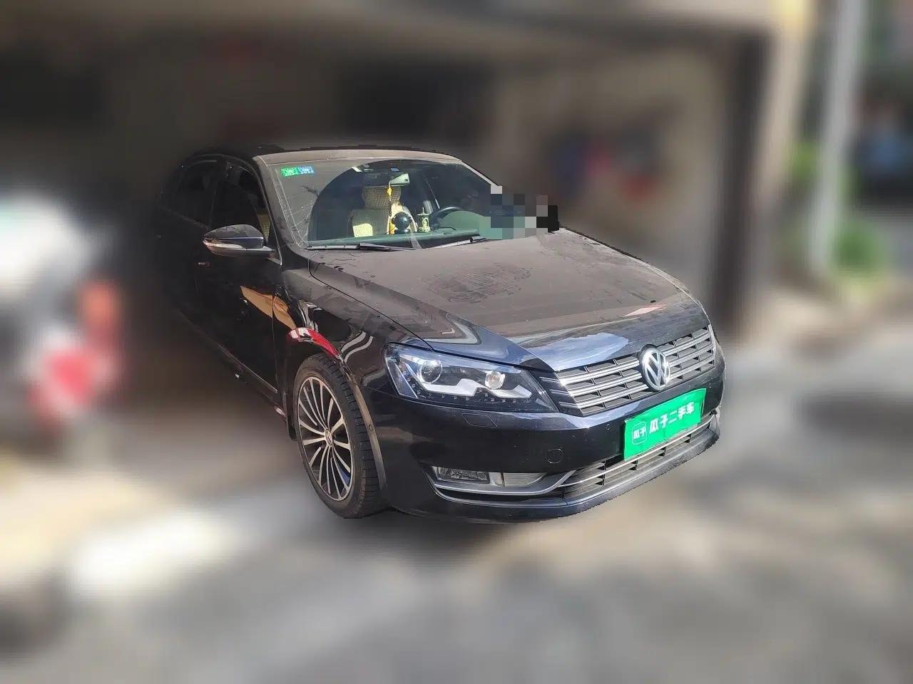 Volkswagen Passat 2011 2.0 TSI DSG Ultimate Edition — миниатюра 3