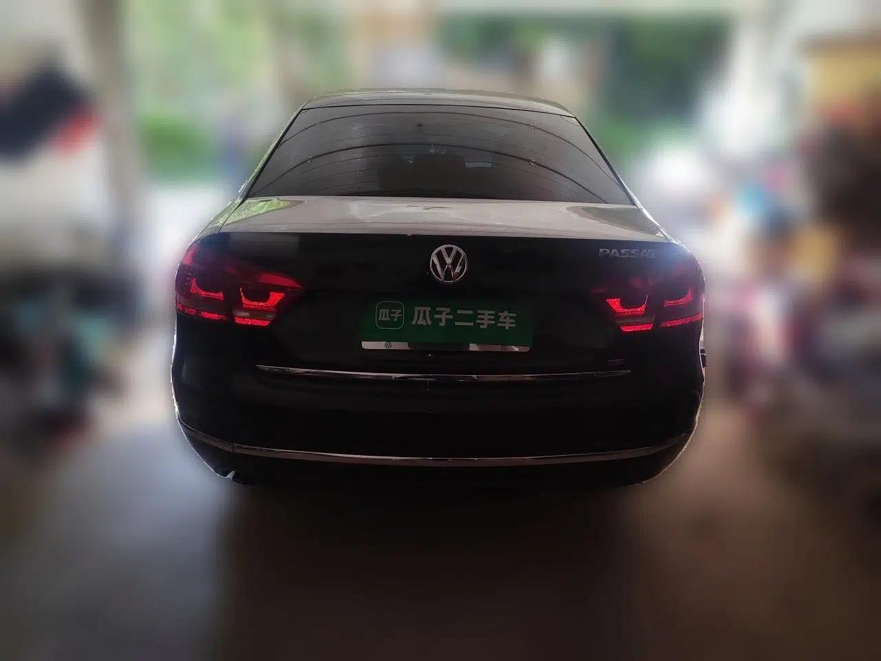 Volkswagen Passat 2011 2.0 TSI DSG Ultimate Edition — миниатюра 5
