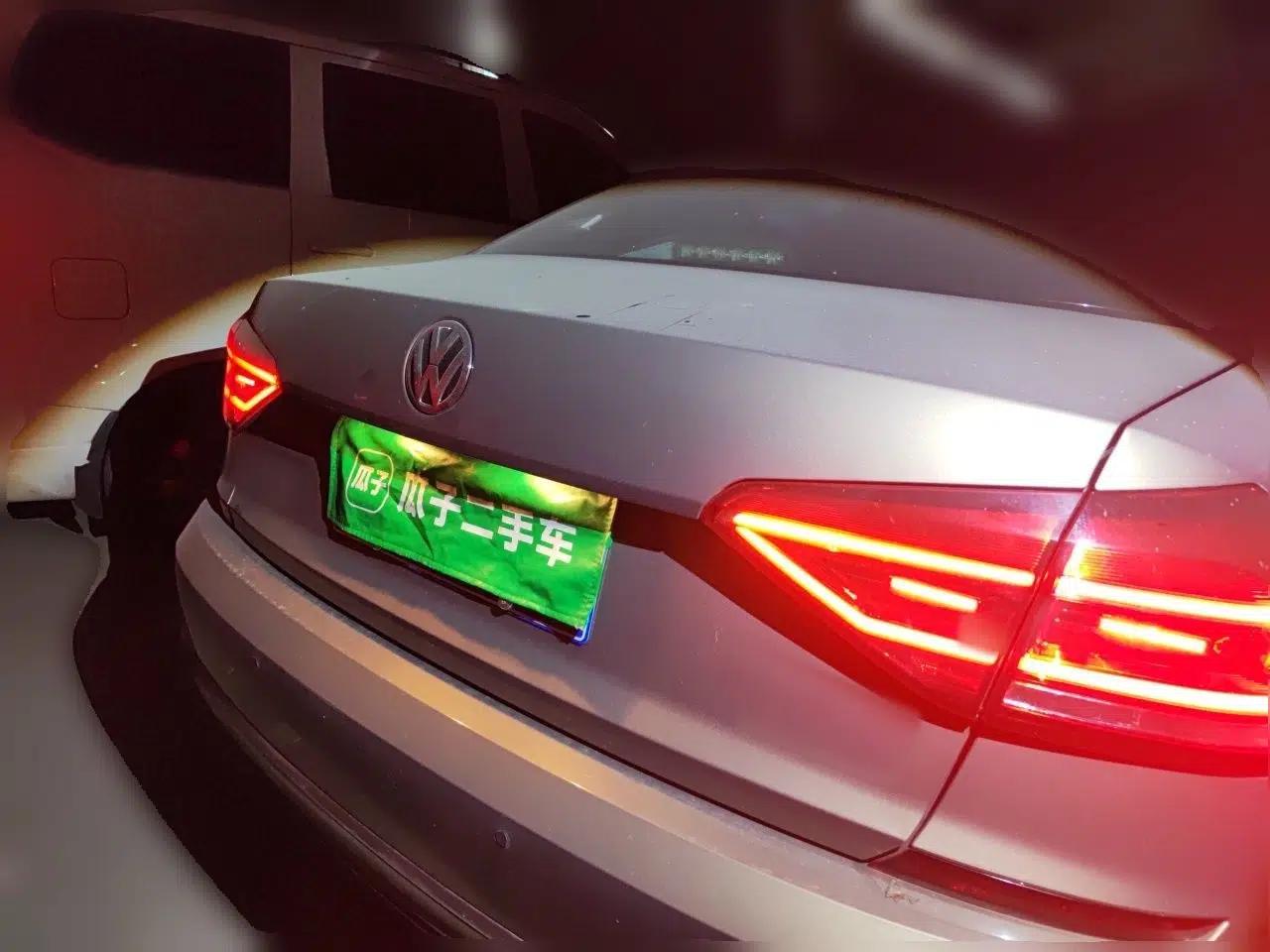 Volkswagen Passat 2017 330TSI DSG Luxury Edition — миниатюра 5