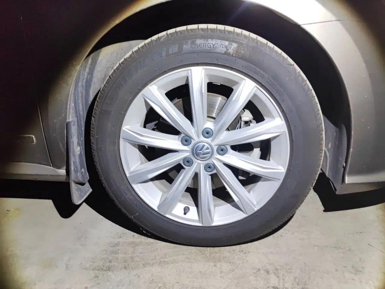 Volkswagen Passat 2017 330TSI DSG Luxury Edition — миниатюра 8
