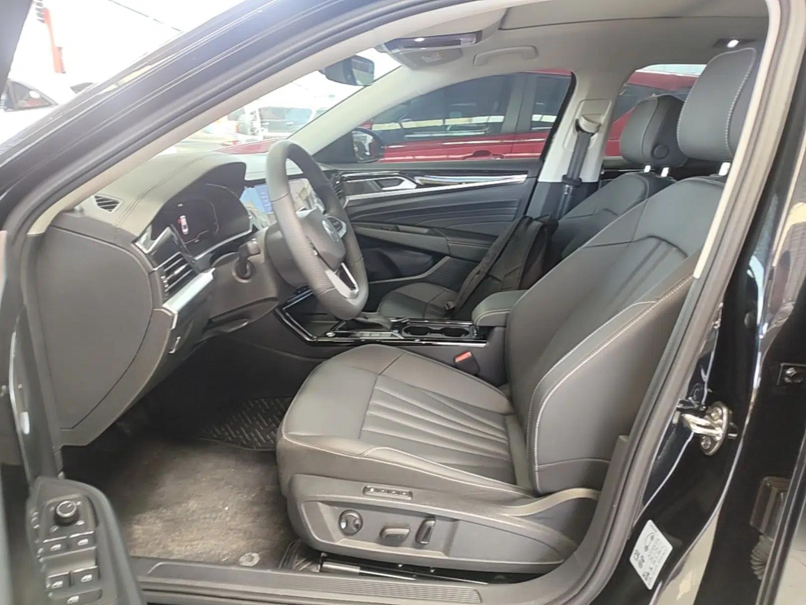 Volkswagen Passat 2025 Outstanding Model 330TSI Starry Elite Edition — миниатюра 17