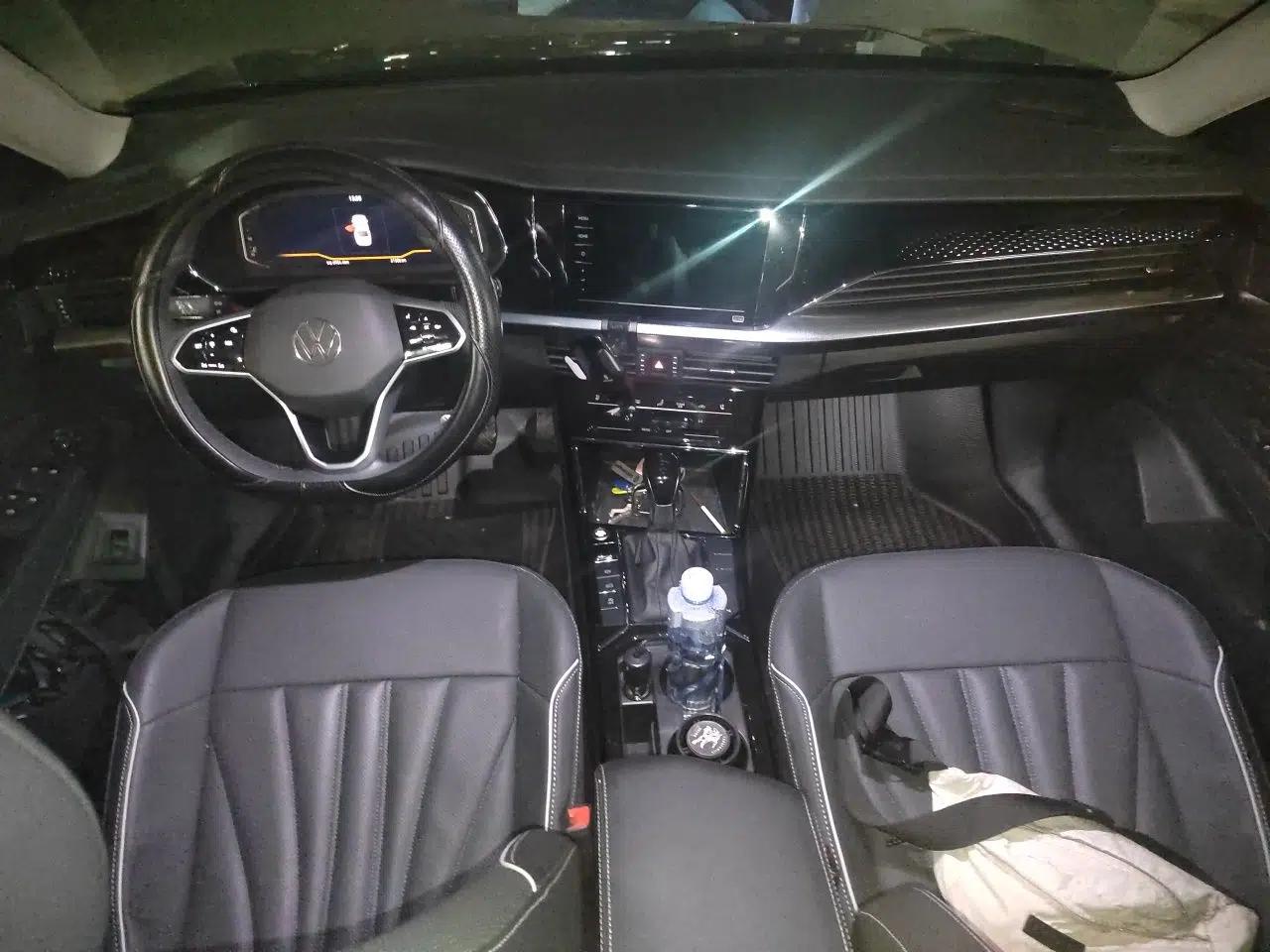 Volkswagen Passat 2024 380TSI Starry Dragon Edition — миниатюра 9