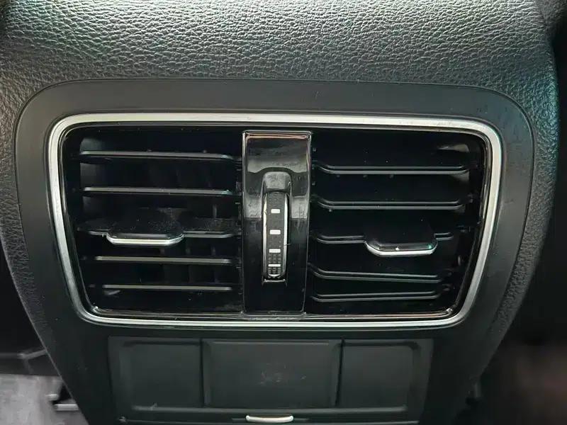 Volkswagen CC 2018 1.8TSI Premium — миниатюра 8