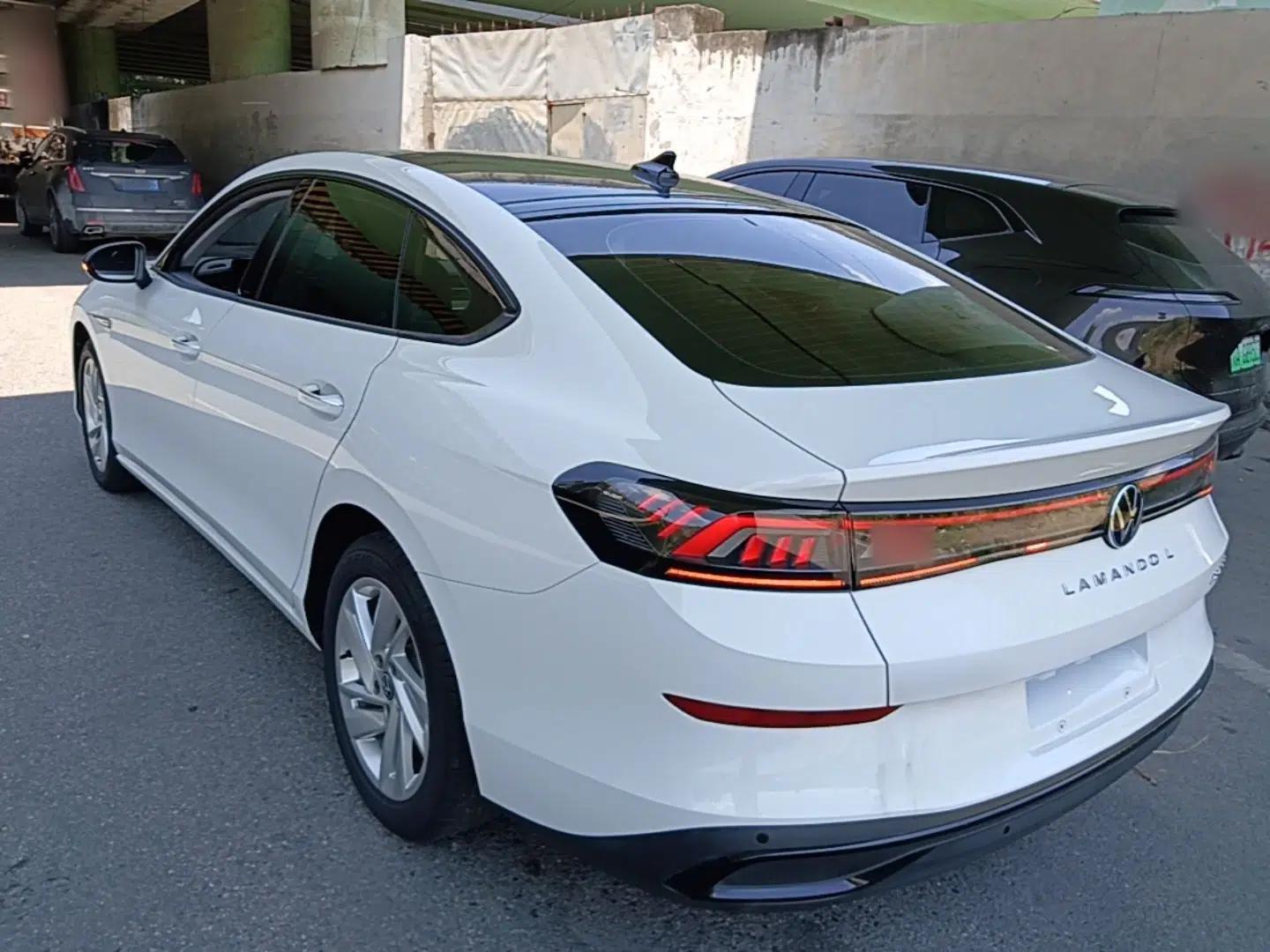 Volkswagen Lamando 2022 Lingdu L 280TSI DSG Spicy Edition — миниатюра 13