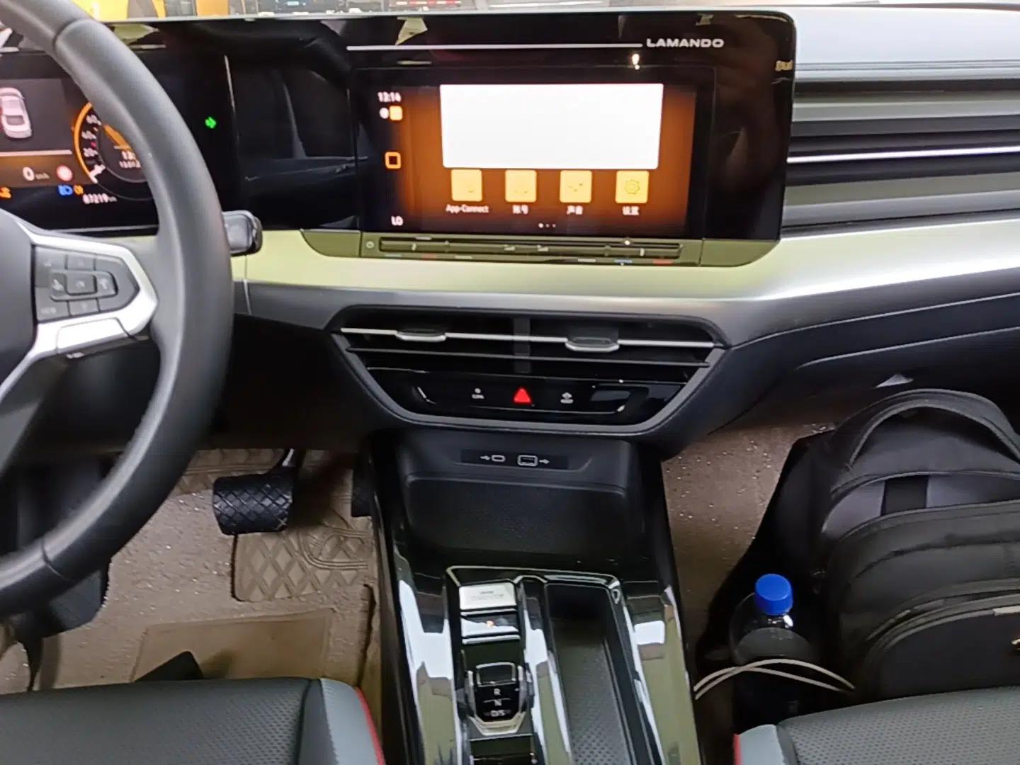 Volkswagen Lamando 2022 Lingdu L 280TSI DSG Spicy Edition — миниатюра 20