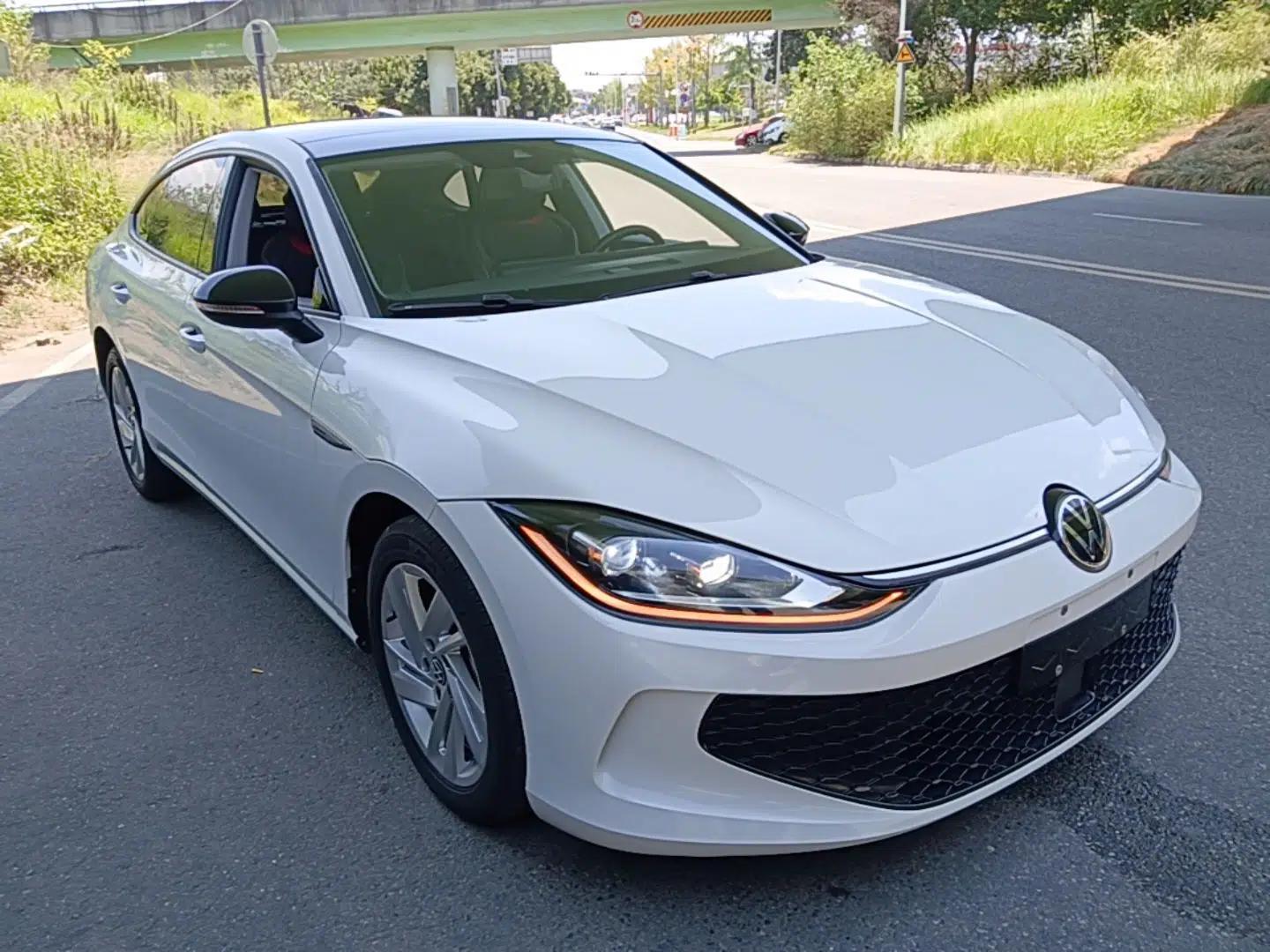Volkswagen Lamando 2022 Lingdu L 280TSI DSG Spicy Edition — миниатюра 3