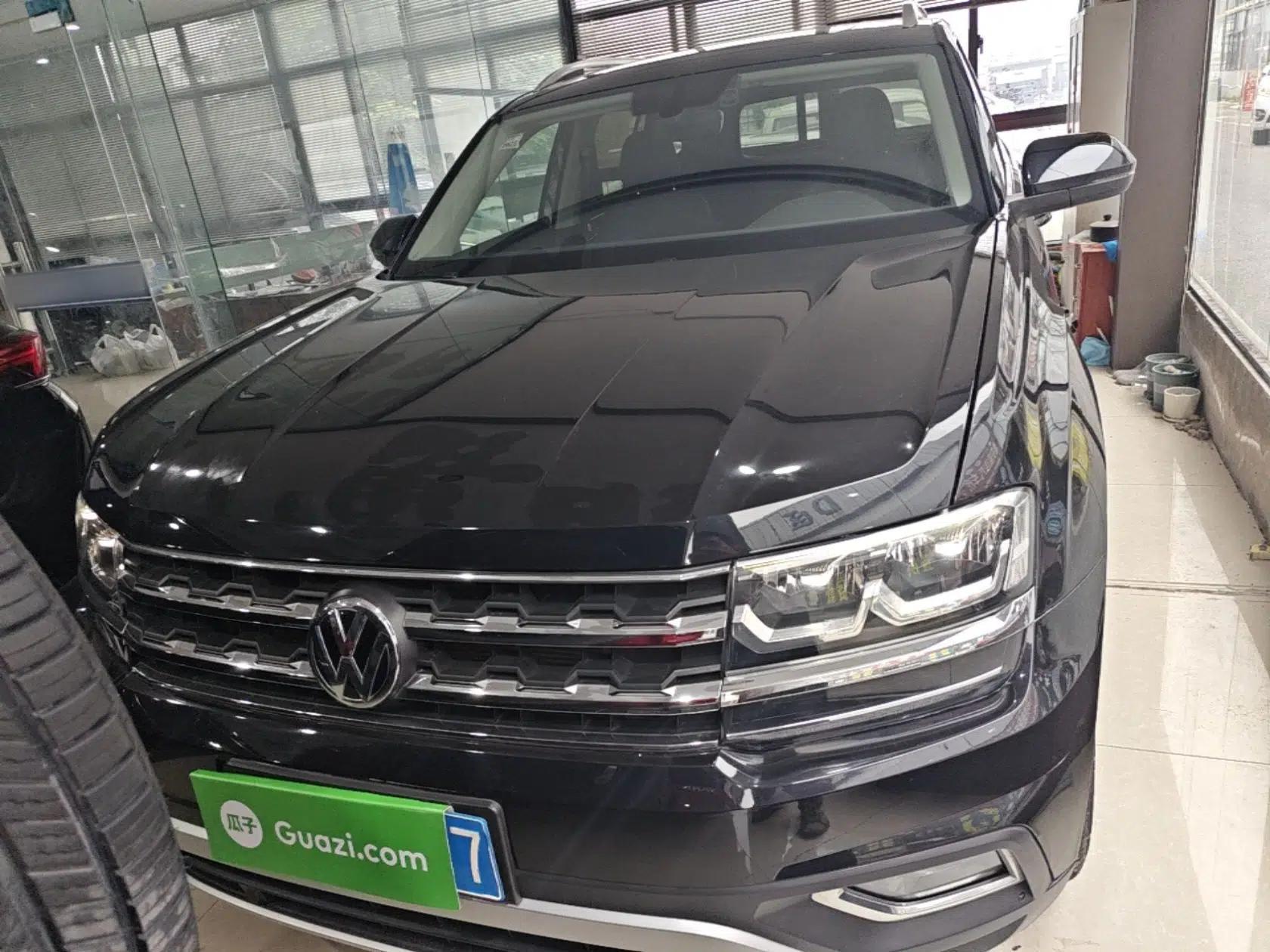 Volkswagen Teramont 2019 330TSI Two-Wheel-Drive Luxury Edition China V Standard — миниатюра 2