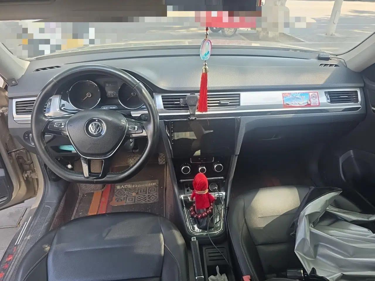 Volkswagen Bora 2018 1.5L Automatic Comfort Model — миниатюра 9