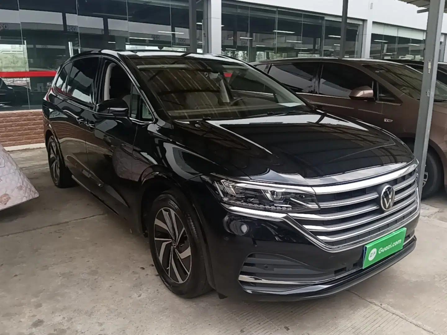 Volkswagen Viloran 2024 330TSI Luxury Edition — миниатюра 3