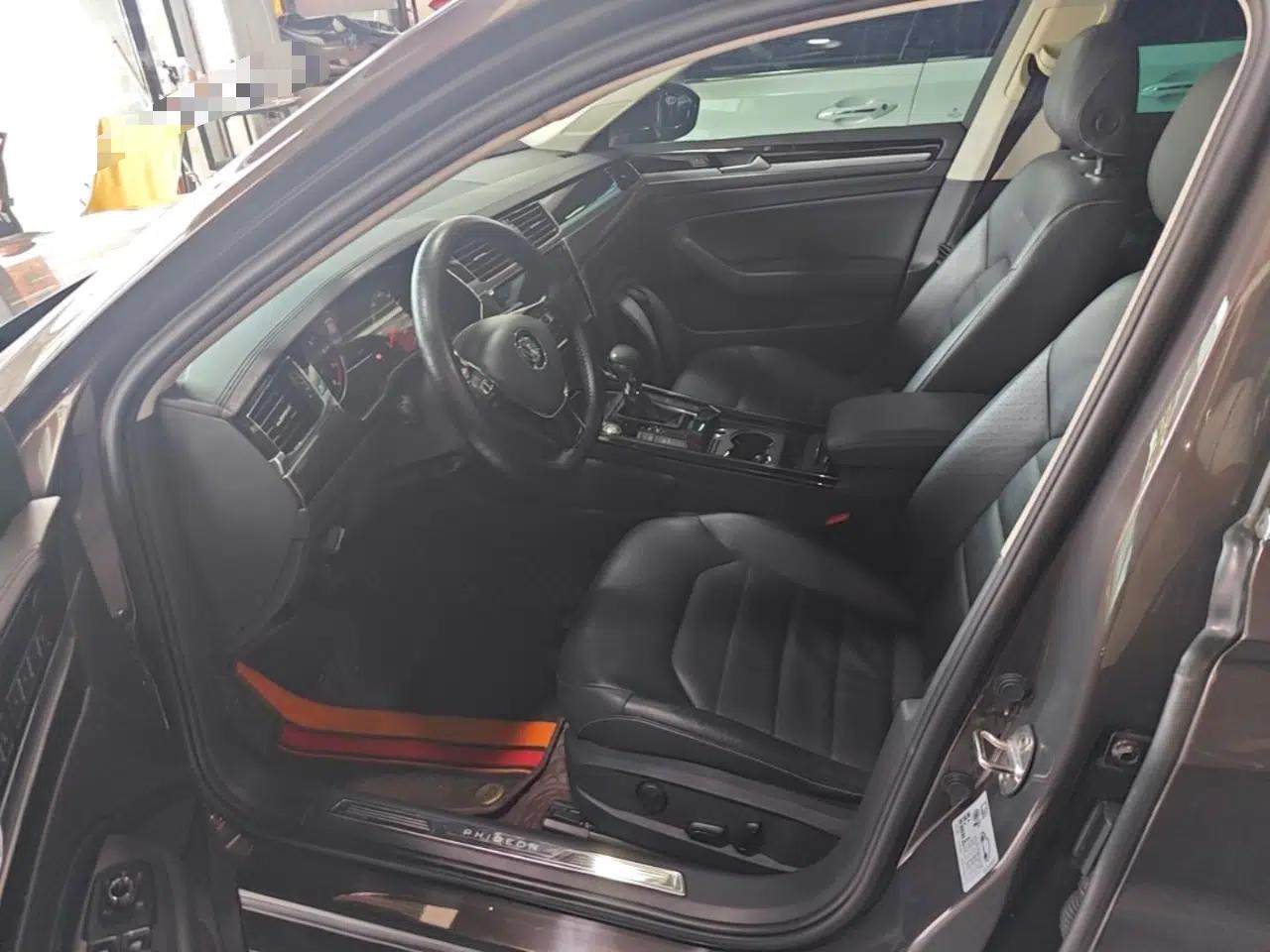 Volkswagen Phideon 2019 380TSI Two-Wheel Drive Business Edition China VI Standard — миниатюра 23