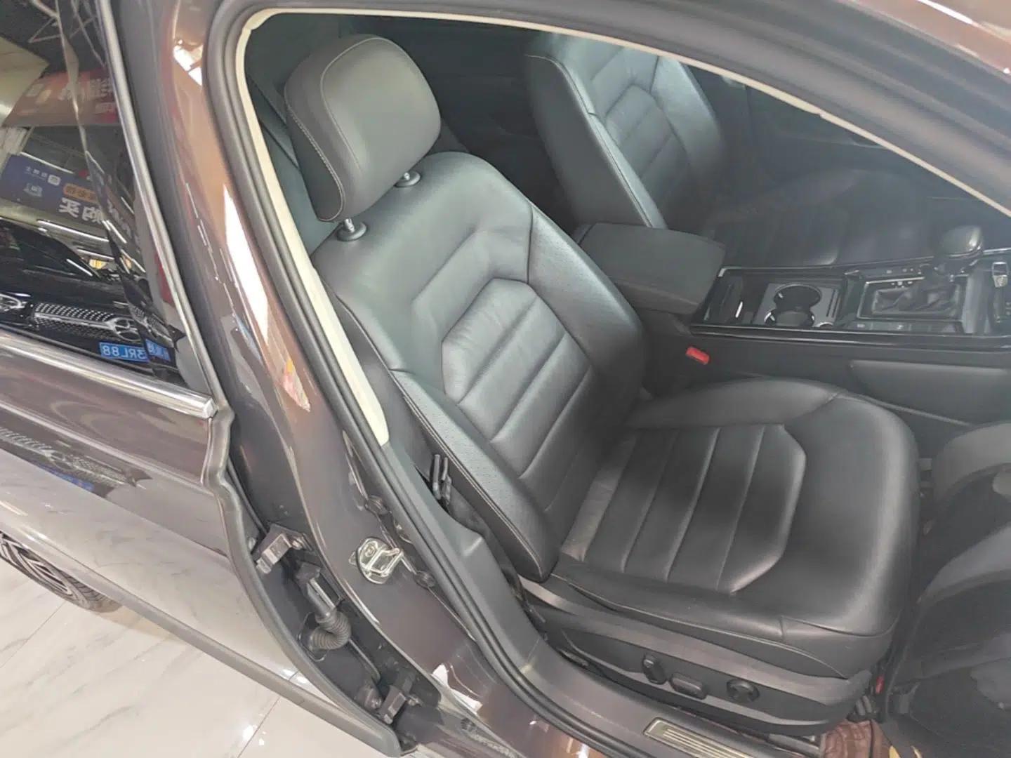 Volkswagen Phideon 2019 380TSI Two-Wheel Drive Business Edition China VI Standard — миниатюра 24