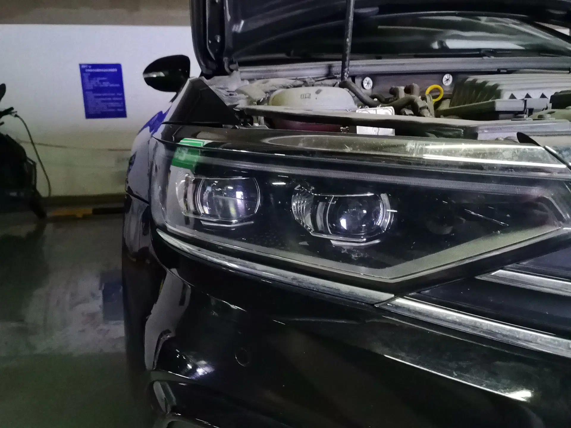 Volkswagen Magotan GTE Plug-in Hybrid 2022 GTE Prestige Model — миниатюра 7