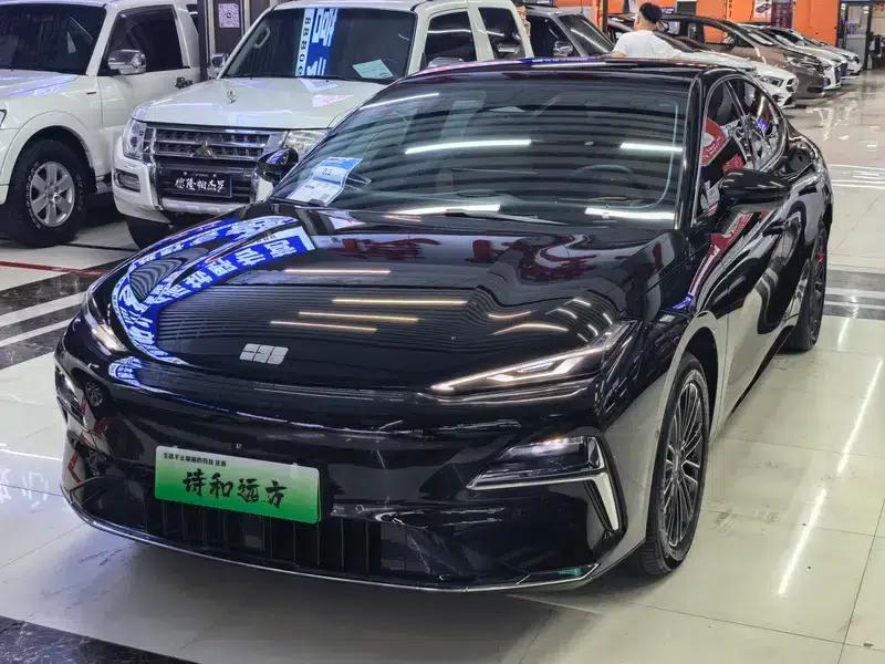Galaxy Star 8 PHEV 2026 Model 225km EM-i Voyager Nautical Edition — миниатюра 1