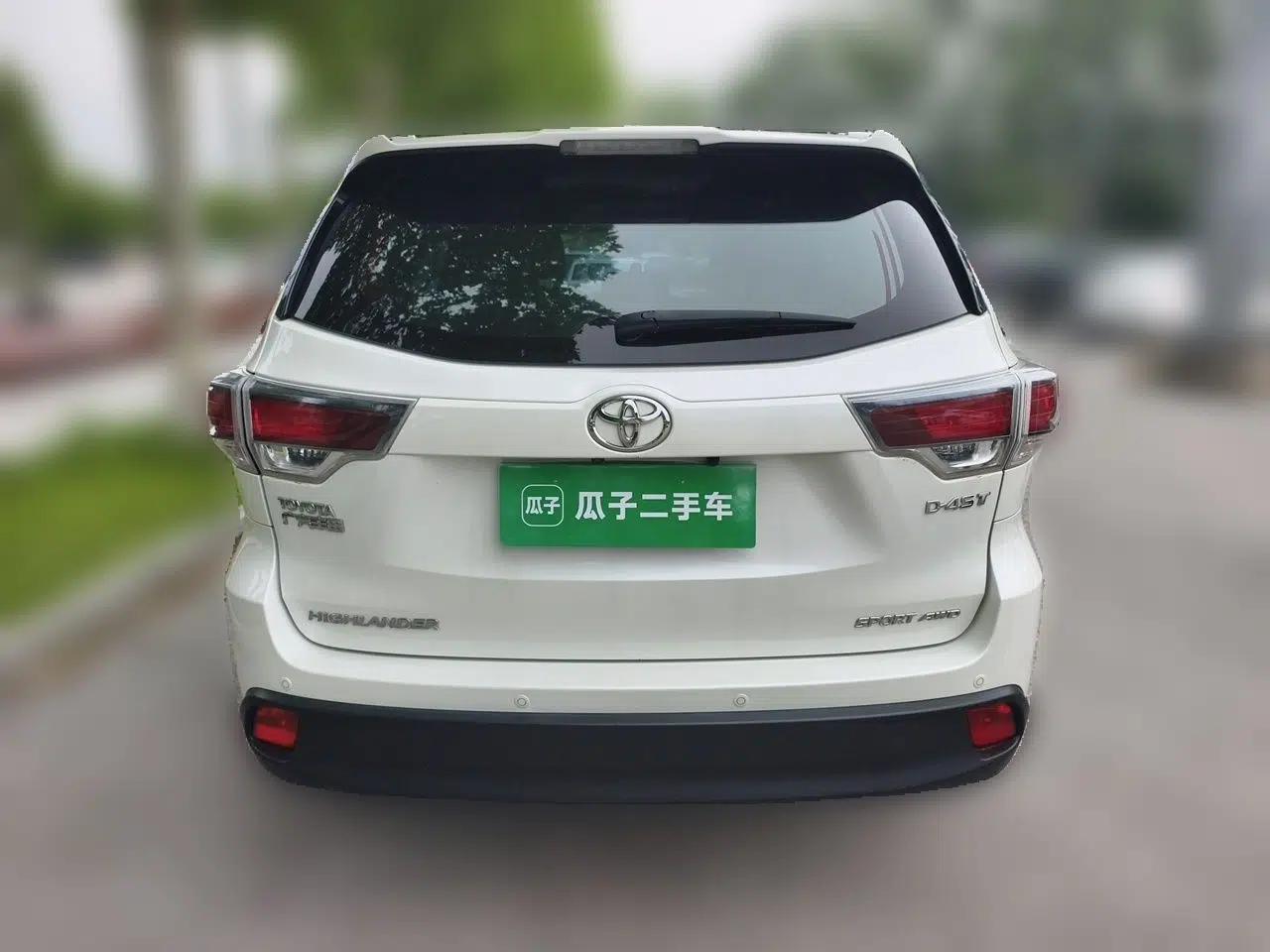 Toyota Highlander 2017 2.0T Four-Wheel Drive Luxury Edition 7 Seats — миниатюра 5