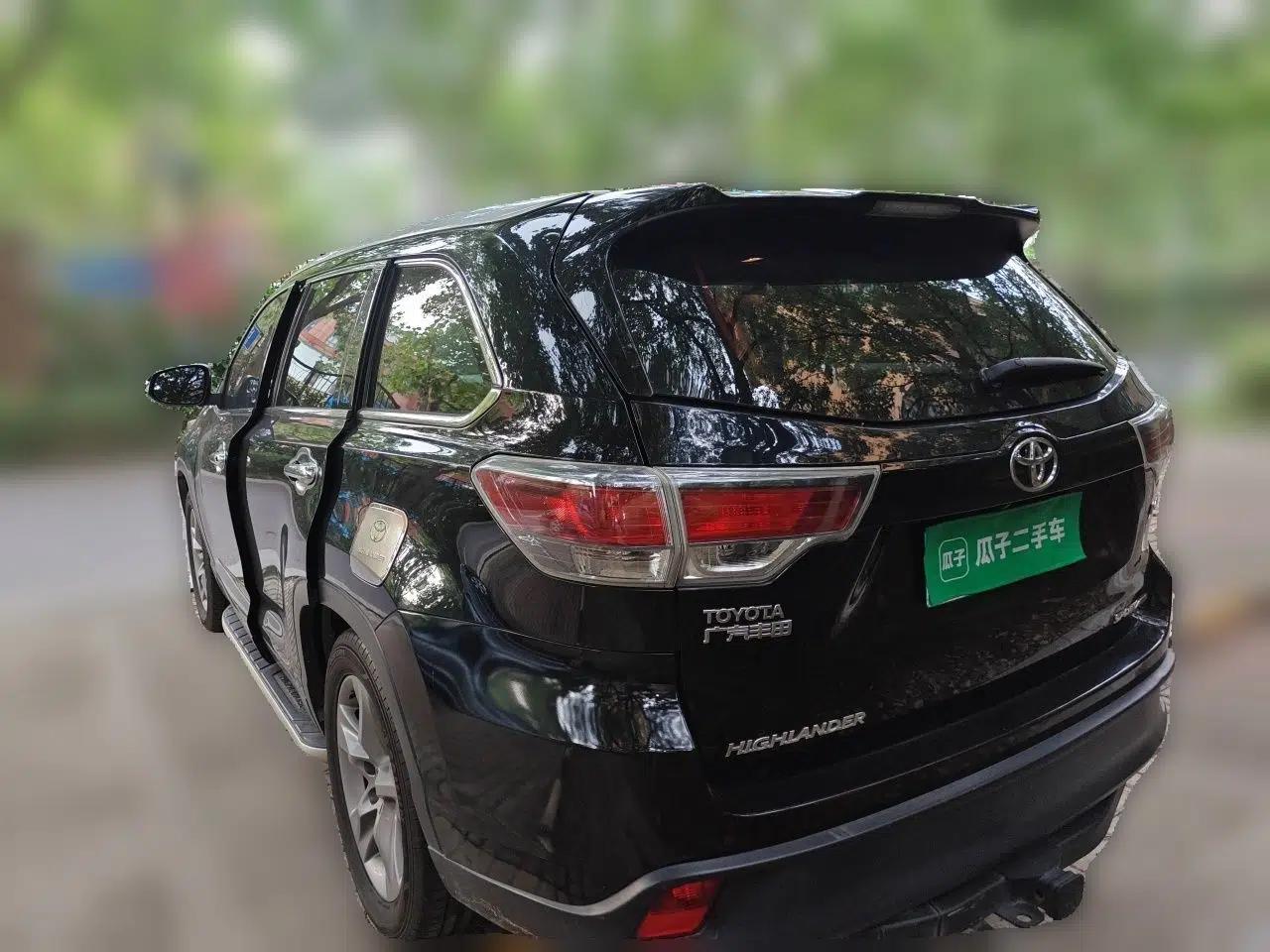 Toyota Highlander 2015 2.0T Four-Wheel Drive Luxury Edition 7-Seater — миниатюра 4