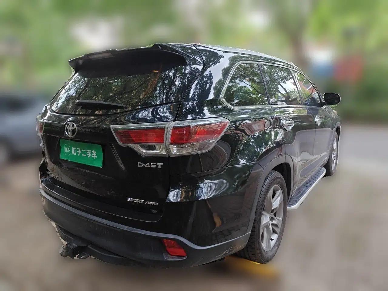 Toyota Highlander 2015 2.0T Four-Wheel Drive Luxury Edition 7-Seater — миниатюра 6