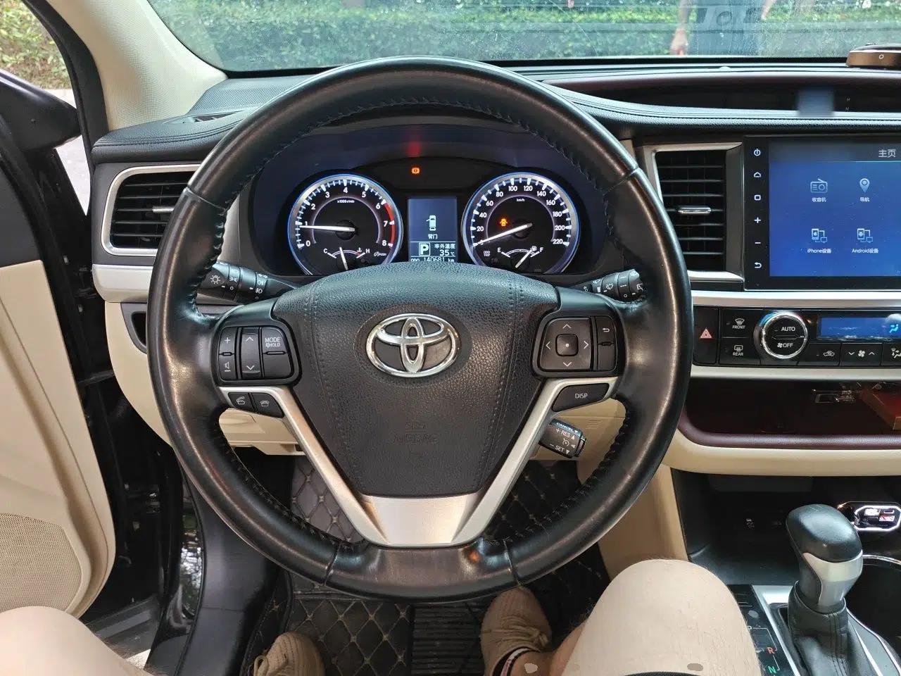 Toyota Highlander 2015 2.0T Four-Wheel Drive Luxury Edition 7-Seater — миниатюра 10