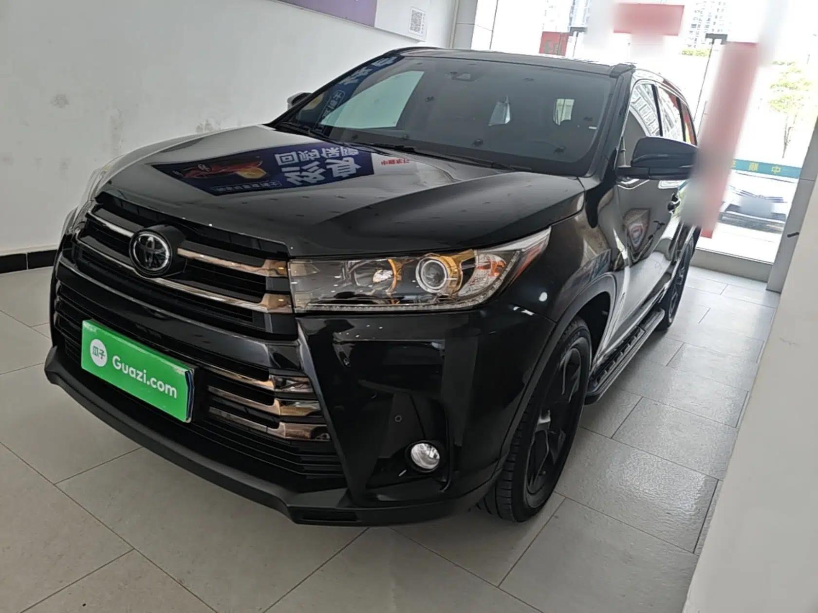 Toyota Highlander 2018 2.0T Four-Wheel Drive Knight Edition 7 Seats China VI Standard — миниатюра 1