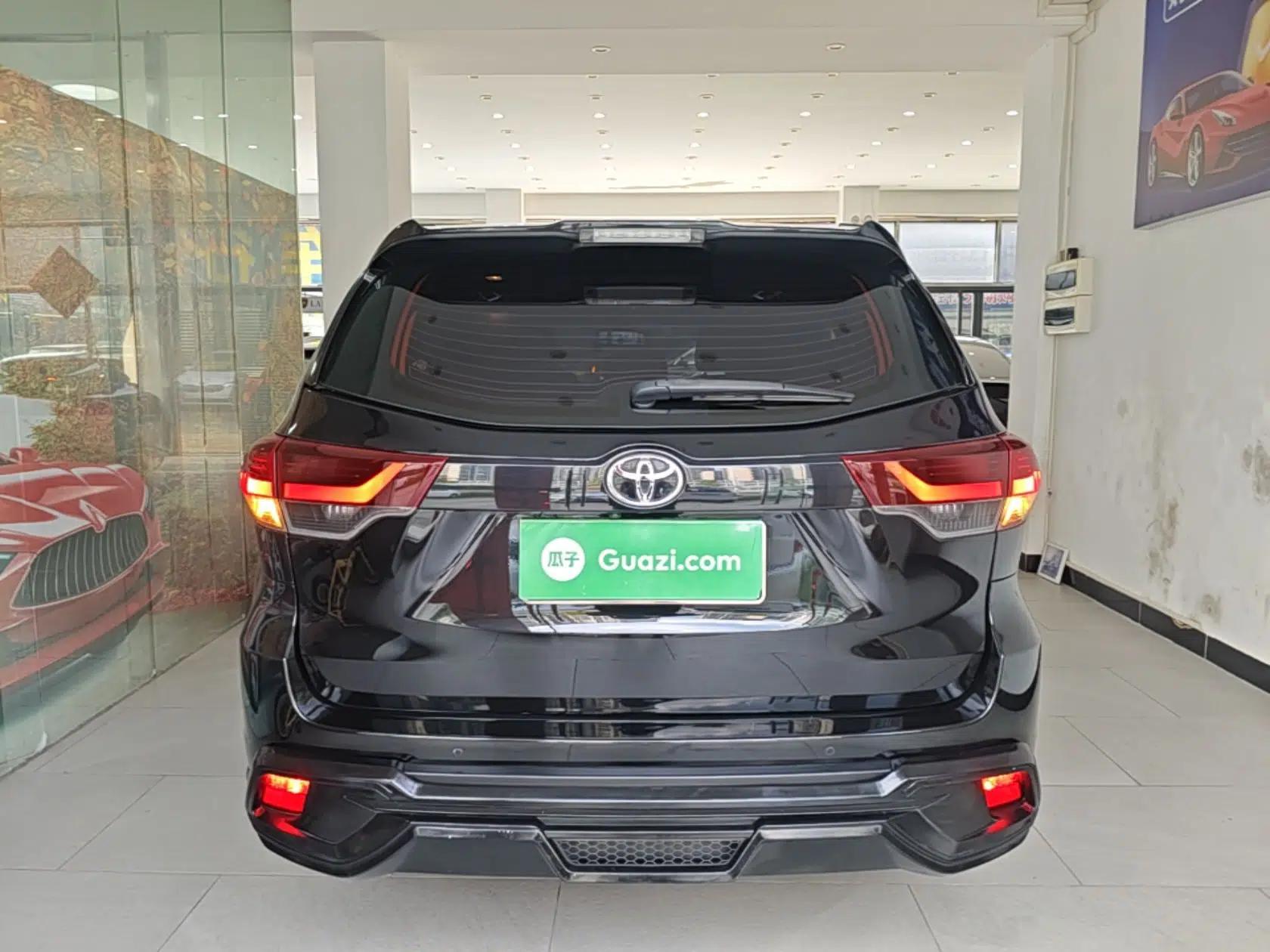Toyota Highlander 2018 2.0T Four-Wheel Drive Knight Edition 7 Seats China VI Standard — миниатюра 5
